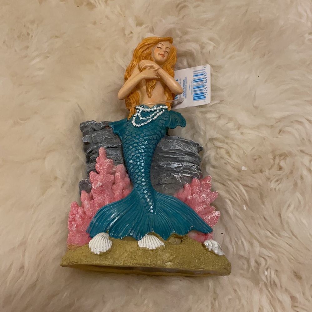 Top Fin Mermaid Statue - Picture 7 of 13
